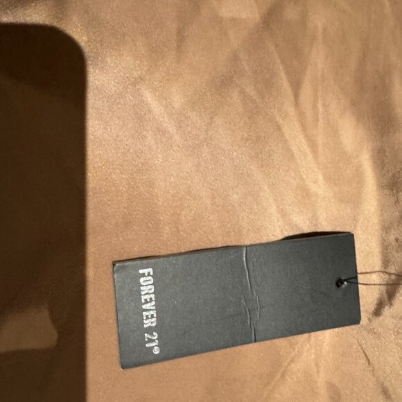 Pink forever 21 skirt - Picture 3 of 5